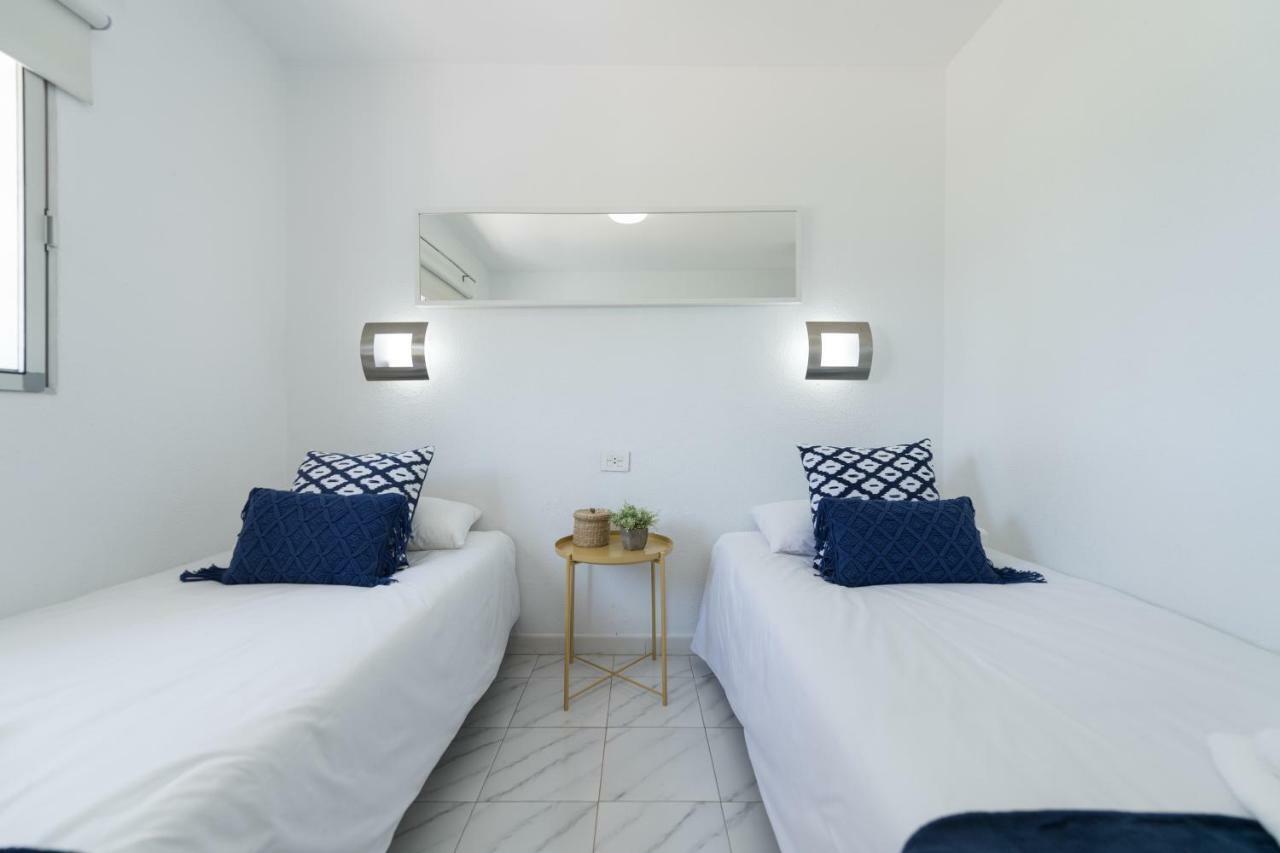 First Line San Agustin Apartment Bagian luar foto