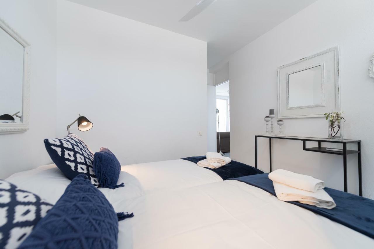 First Line San Agustin Apartment Bagian luar foto
